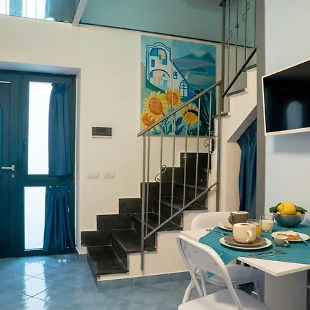 The House - Historic Center Casa de Férias Procida